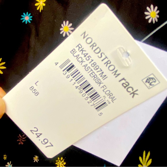 Abound Romper - Picture 3 of 5